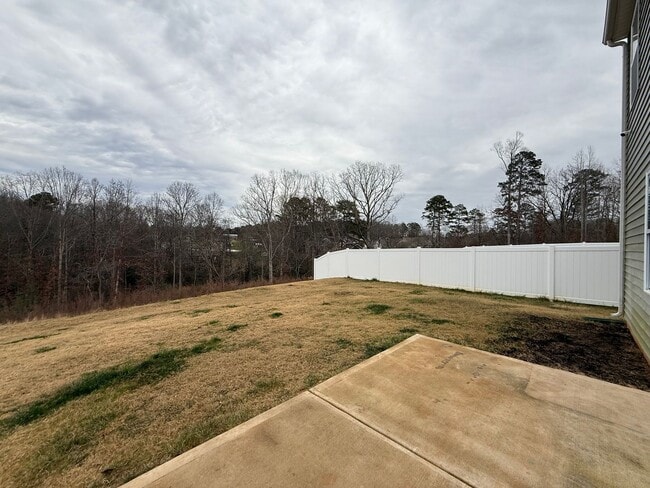 Building Photo - Spacious 5-Bedroom Home for Rent in The Falls – Modern, Comfortable, and Move-In Ready