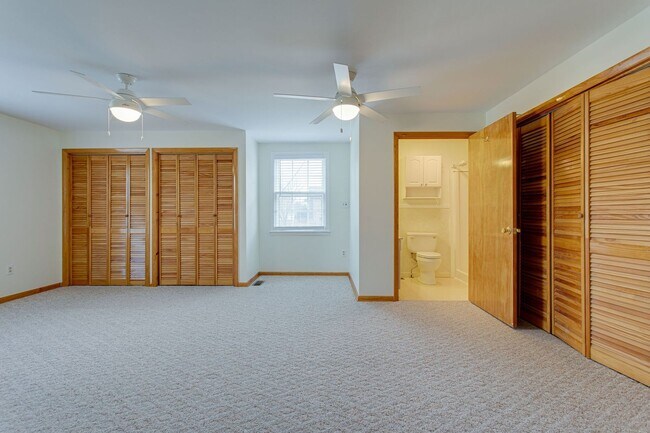 Building Photo - 171 McCall St