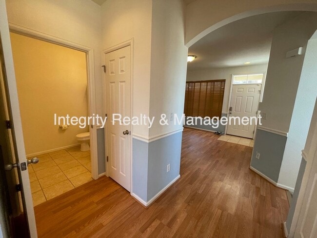 Building Photo - 1399 Turnberry Pl