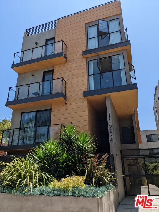Building Photo - 11254 Mississippi Ave