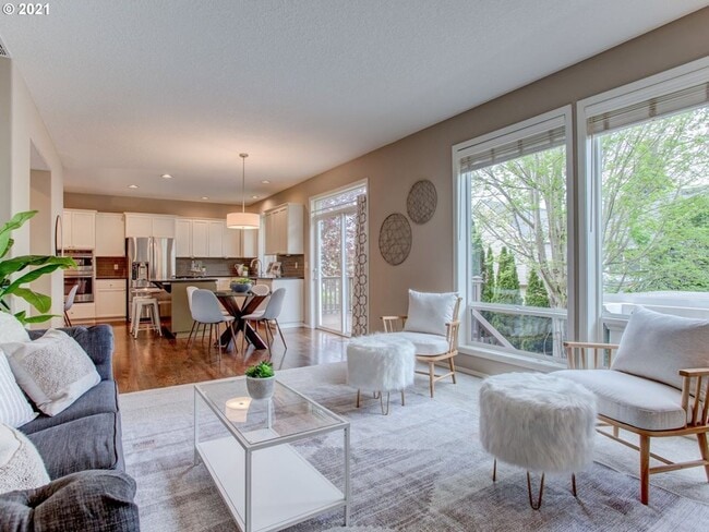 Building Photo - Sought after Remington 4bed 2.5bath with Lots of Yard Space!