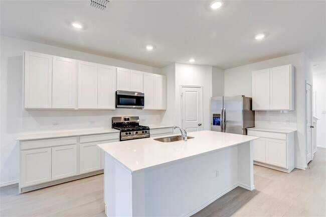 Building Photo - 18010 Cedar Waxwing Wy