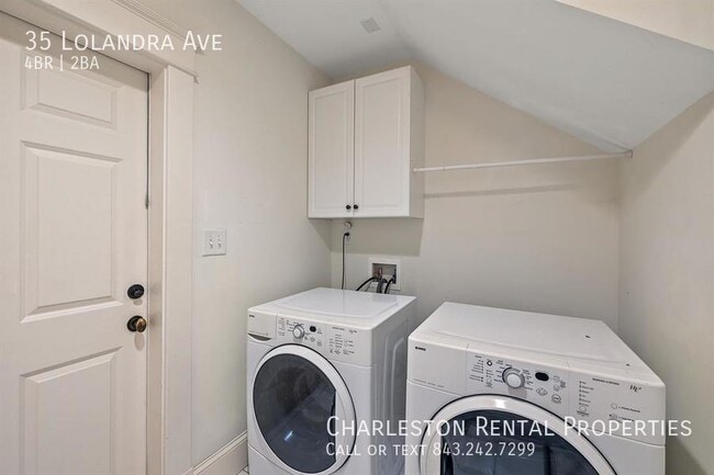 Building Photo - 35 Lolandra Ave