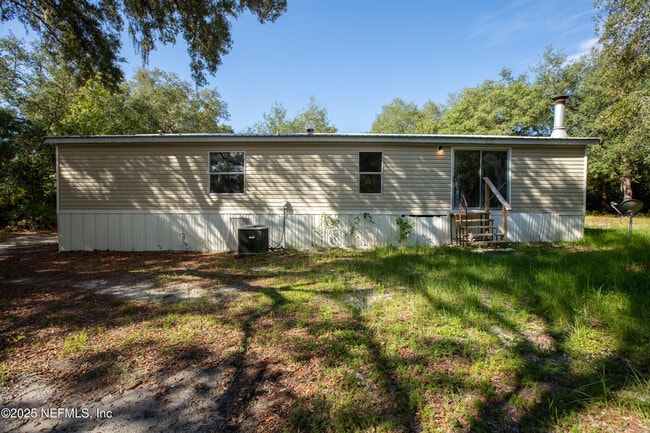 Building Photo - 7463 Lilly Ct