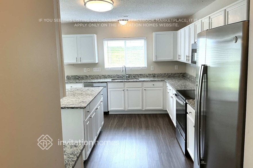 Building Photo - 516 Pebblestone Dr