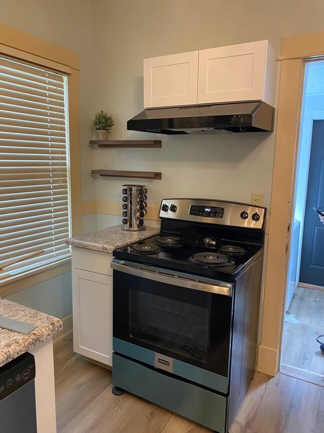 Building Photo - 322 N New Madrid St