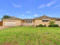 Building Photo - Completely Remodeled Home on Lawton's West Side