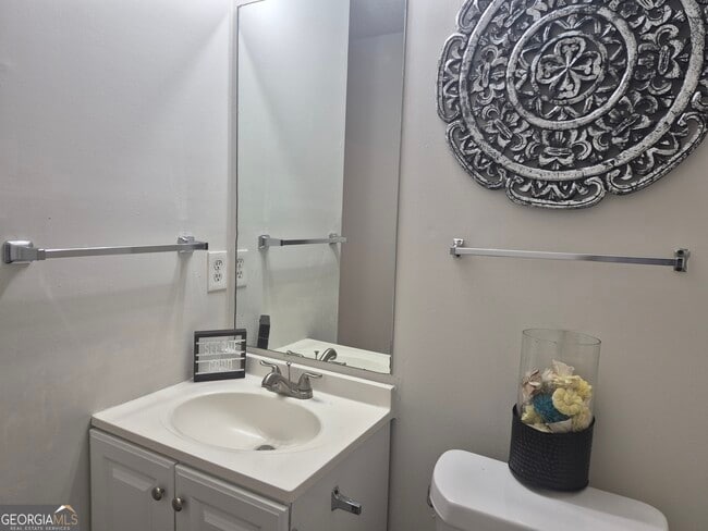 Building Photo - 7065 Mahonia Pl