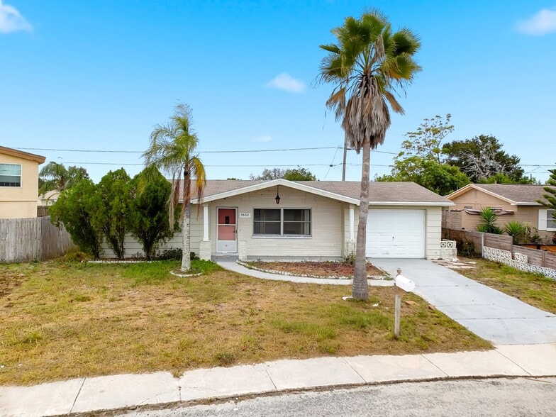 Building Photo - 3632 Brompton Dr