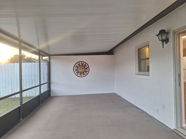 Building Photo - PELICAN COVE WEST 2BR 2BA WITH GARAGE FOR RENT