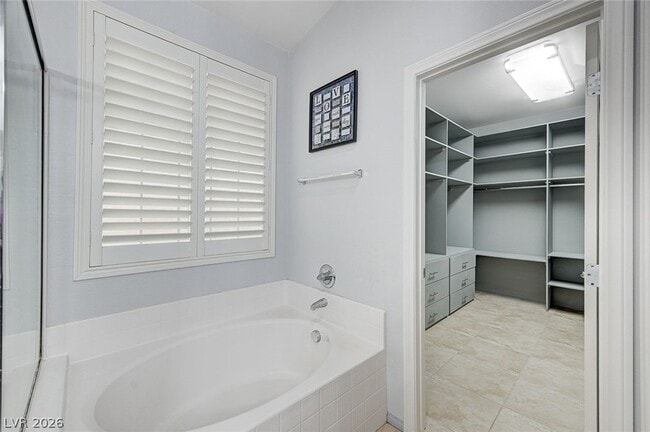 Building Photo - 7129 Weavers Pl