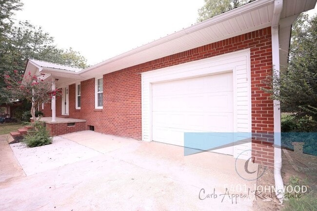 Building Photo - 5401 Johnwood-