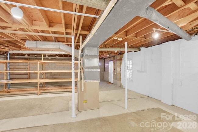 Building Photo - 408 Wilby Dr
