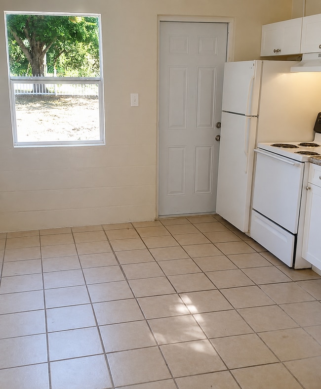 Building Photo - 812 Padua Ct