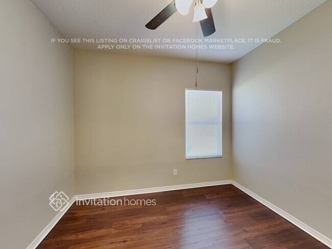 Building Photo - 2325 125th Dr E