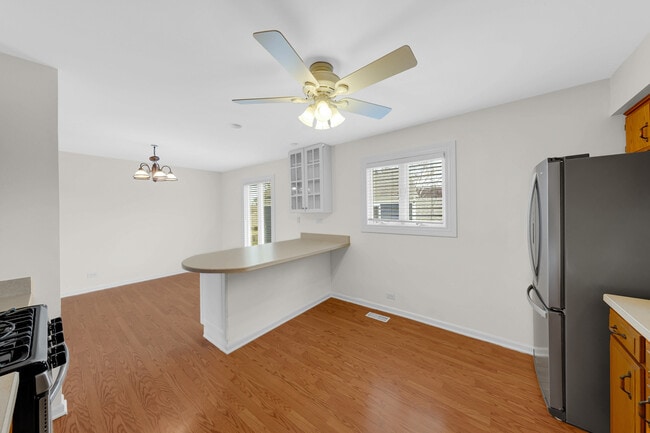 Building Photo - 5080 Prairie Oak Rd