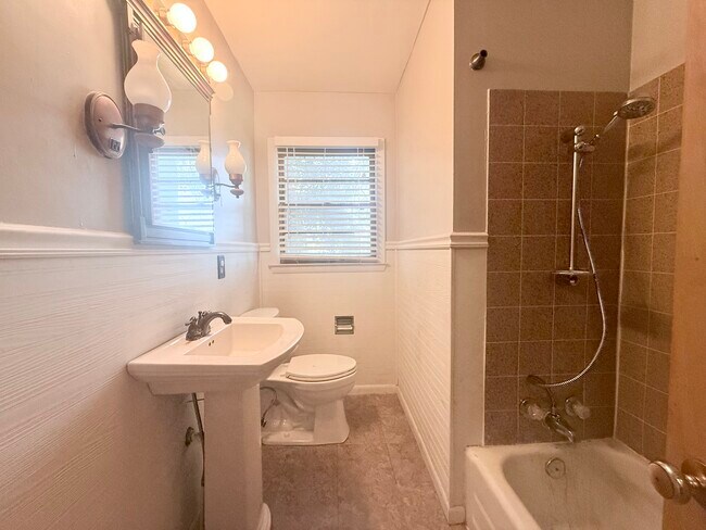 Bathroom - 1205 Dorothy Dr