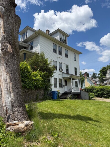 Building Photo - 12 Steuben St