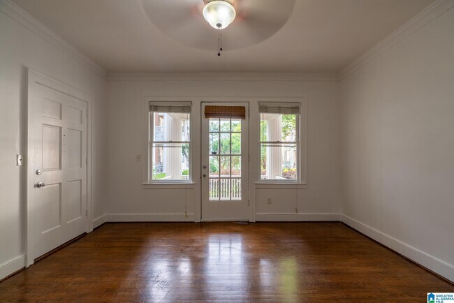 Building Photo - 3809 12th Ct S