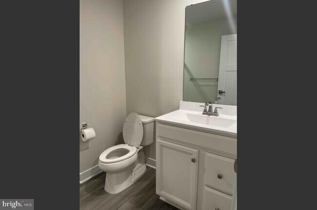 Building Photo - 512 Rivers Edge Dr