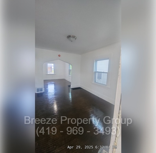 Building Photo - 56 E Pearl St