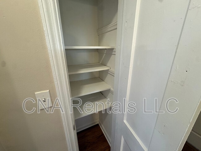 Building Photo - 1826 Clearwater Dr SE