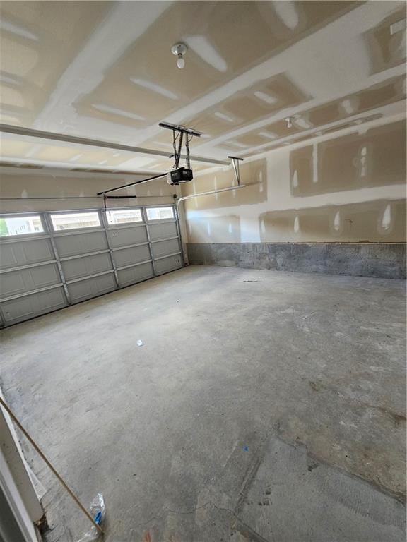 Building Photo - 2460 Ravencliff Dr