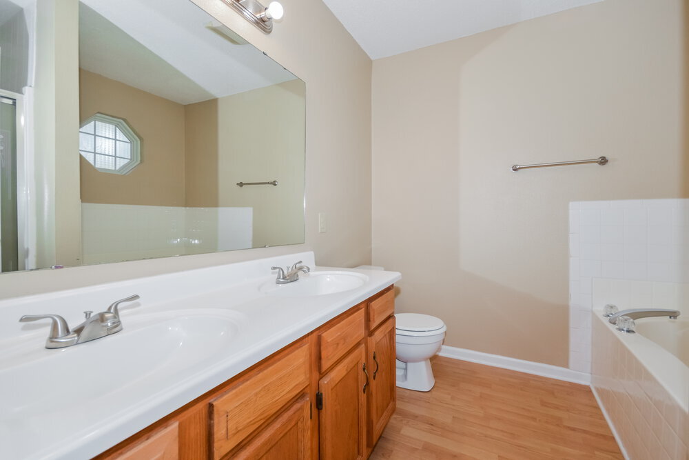 Building Photo - 9012 Lighthorse Dr