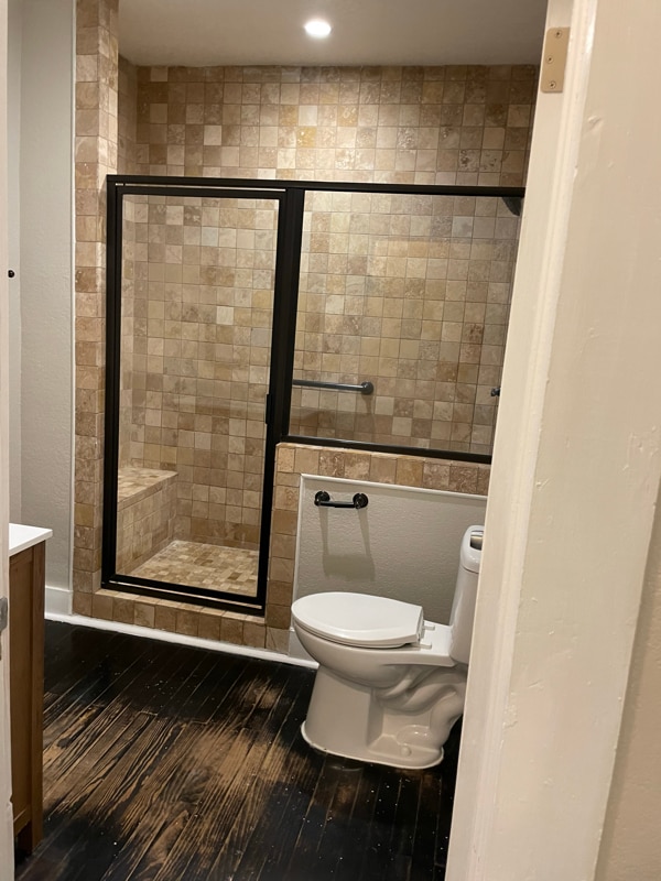 Building Photo - 3336 I-35