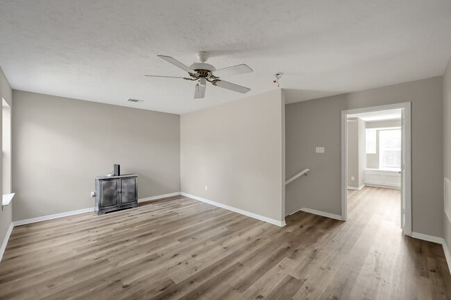 Building Photo - 12102 Mustang Ave