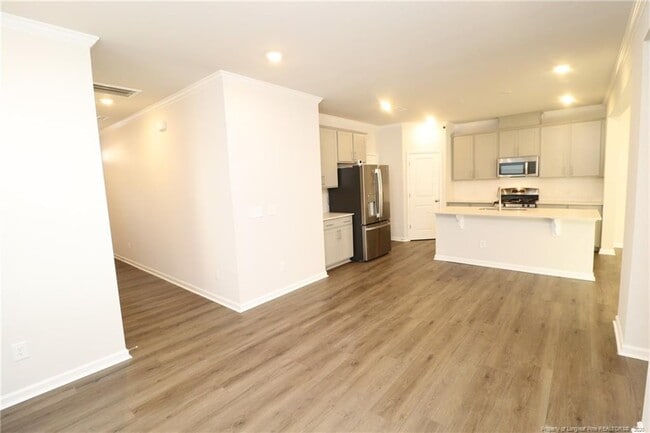 Building Photo - 1214 Rosefinch Dr