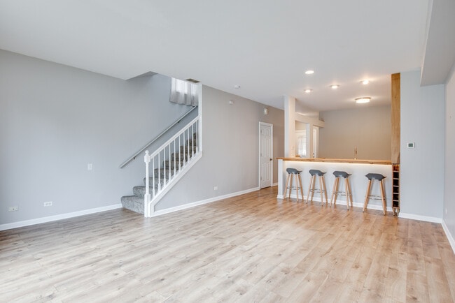 Building Photo - 2527 Bordeaux Ln