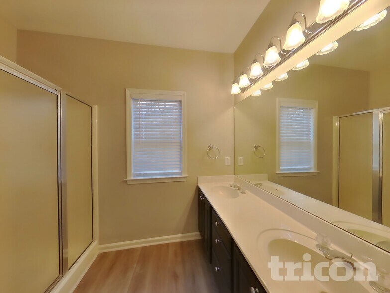 Building Photo - 130 Ralston Ct