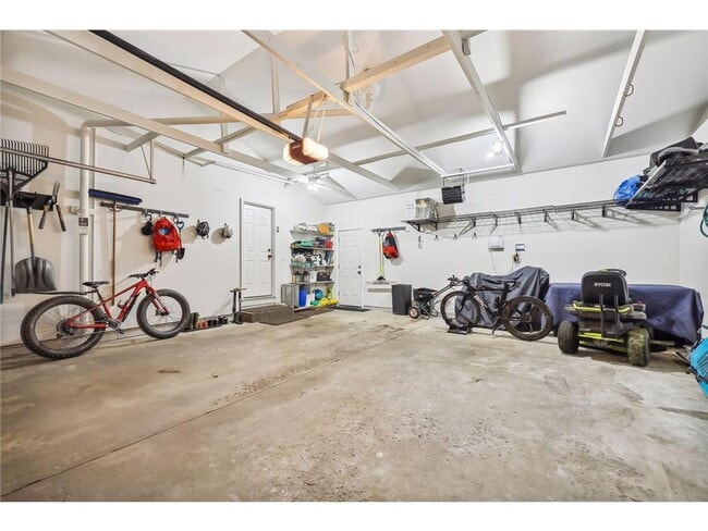 Building Photo - 18620 26th Ave N