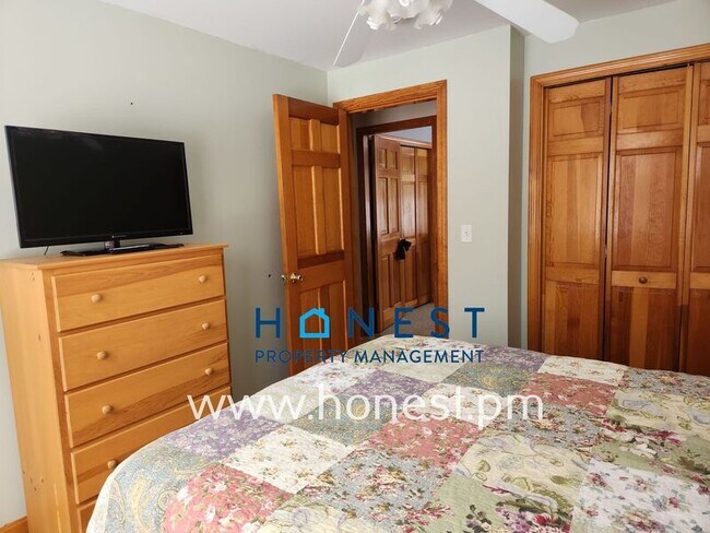 Building Photo - 12 Joey Ln