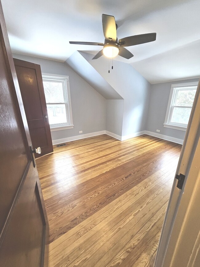 Building Photo - 16637 W Brockman Ave