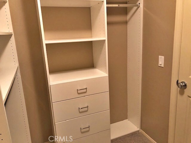 Building Photo - 444 Middlebury Ct