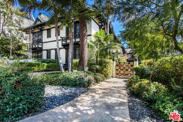 Building Photo - 1220 N La Cienega Blvd