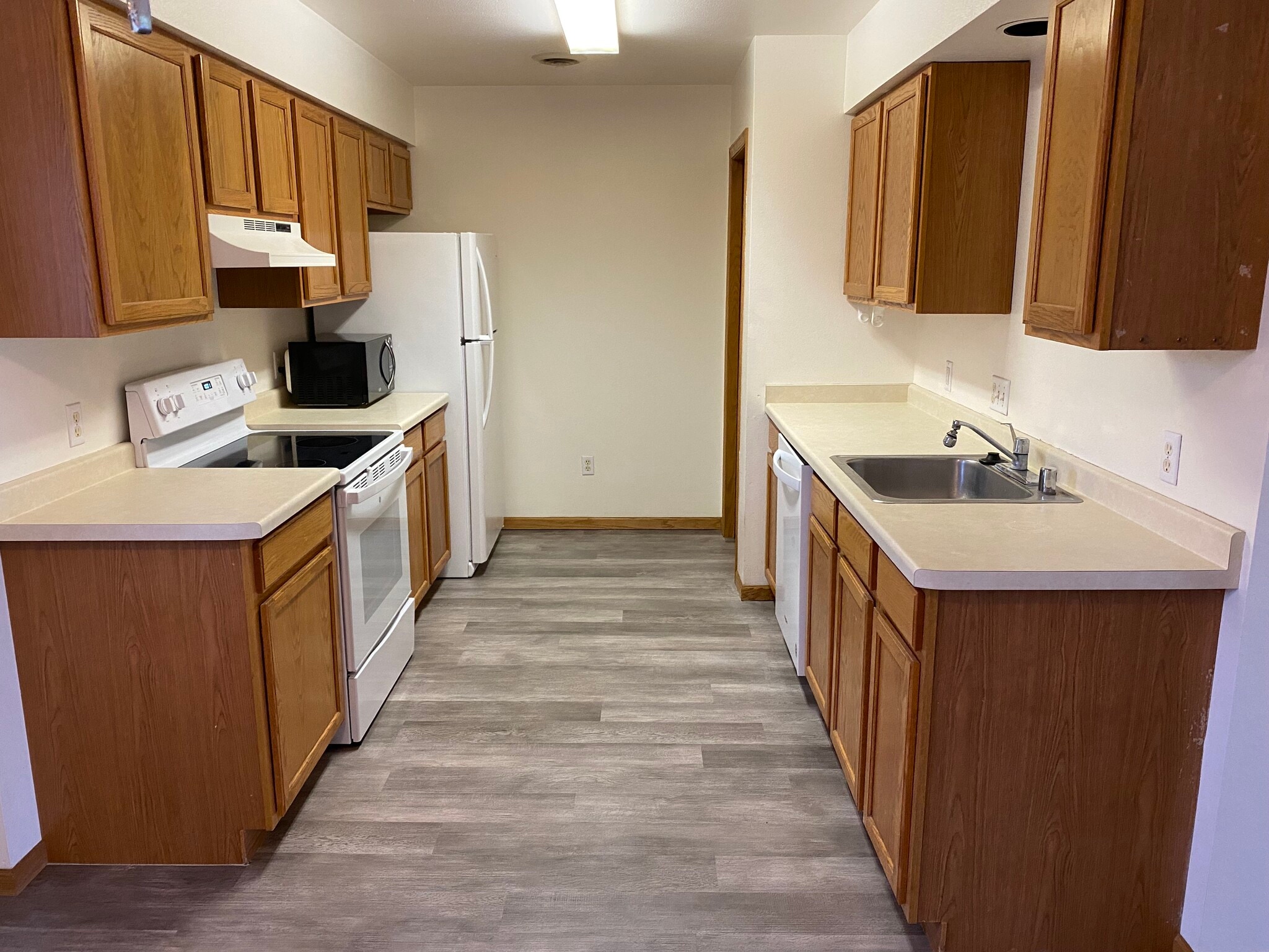 Building Photo - 523 Trail Side Dr