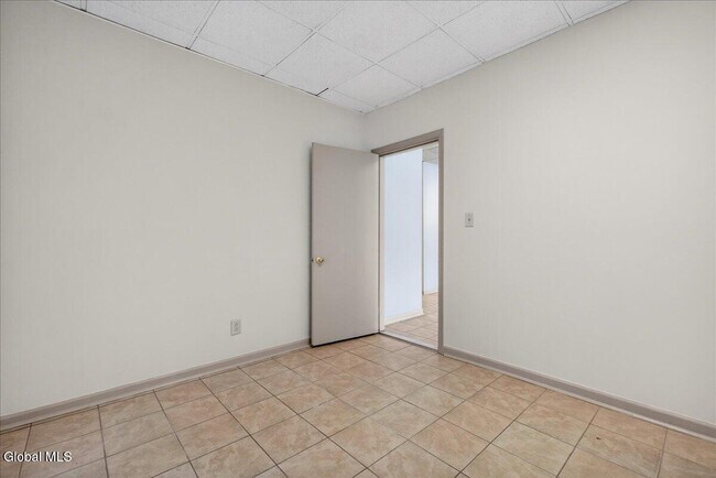 Building Photo - 54 Freemans Bridge Rd