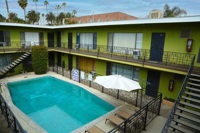 Building Photo - Tropicanyon Apartments