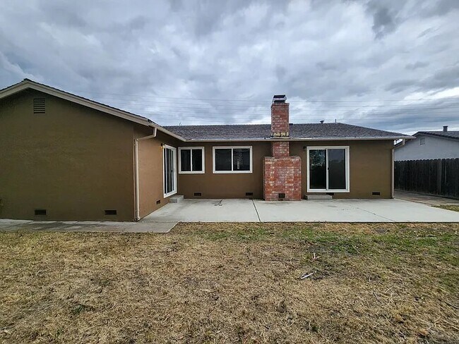 Building Photo - 3015 Barmouth Dr