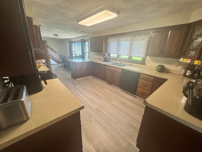 Building Photo - 8686 Tibbitts Rd