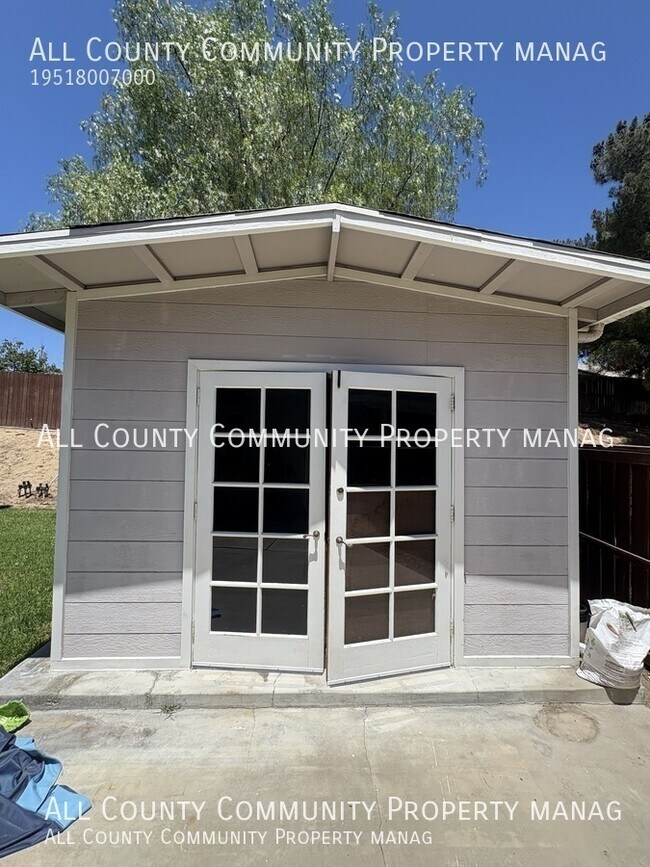 Building Photo - 39560 Bonaire Way