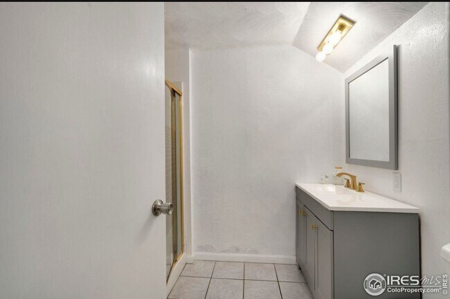 Building Photo - 1621 Kennedy Ave