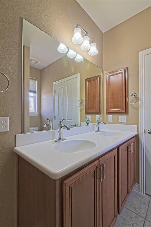 Building Photo - 411 Capote Peak Dr