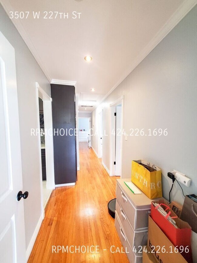 Building Photo - 3507 W 227th St