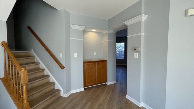 Building Photo - Idlewild Townhome