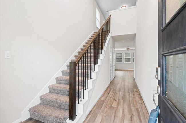 Building Photo - 7051 Silverleaf Oak St