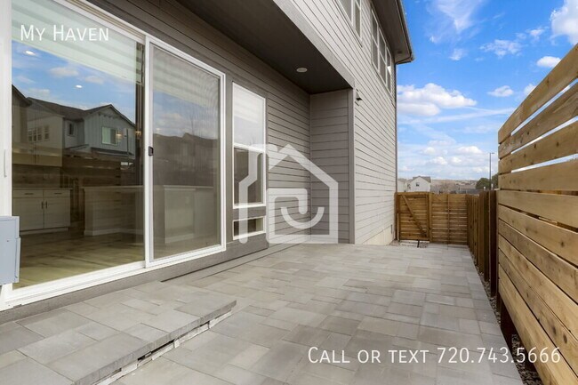Building Photo - 10599 Oncilla Ln